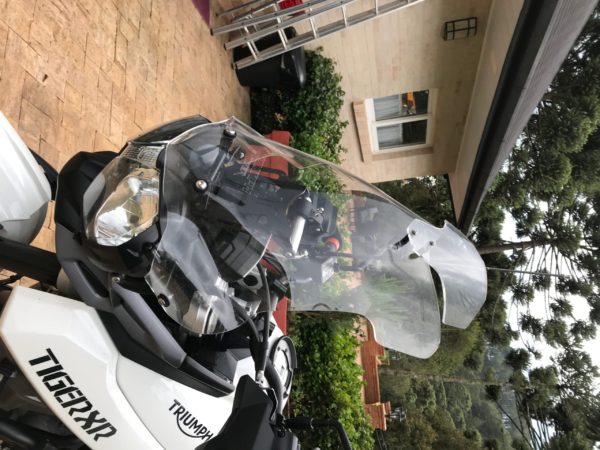 (7810) Bolha Alta Cristal Triumph Tiger 800 com defletor - Image 2