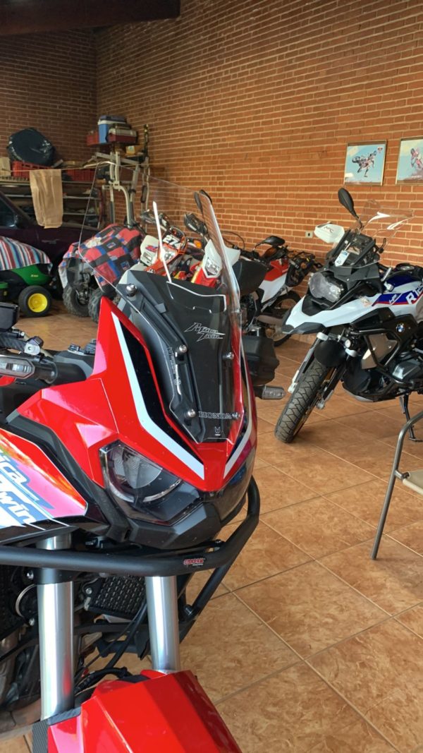(2140) BOLHA BAIXA HONDA CRF 1100 STANDARD L AFRICA TWIN 2021 CRISTAL OU FUMÊ - Image 2