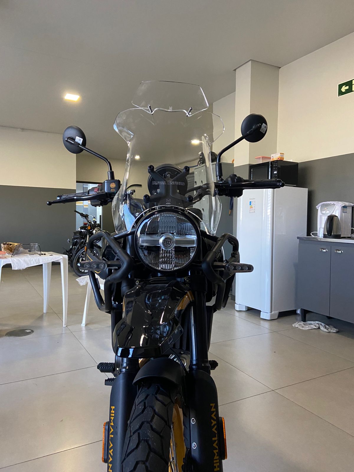 (9544) BOLHA ALTA C/ DEFLETOR HIMALAYAN 450 ROYAL ENFIELD - Imagem 6