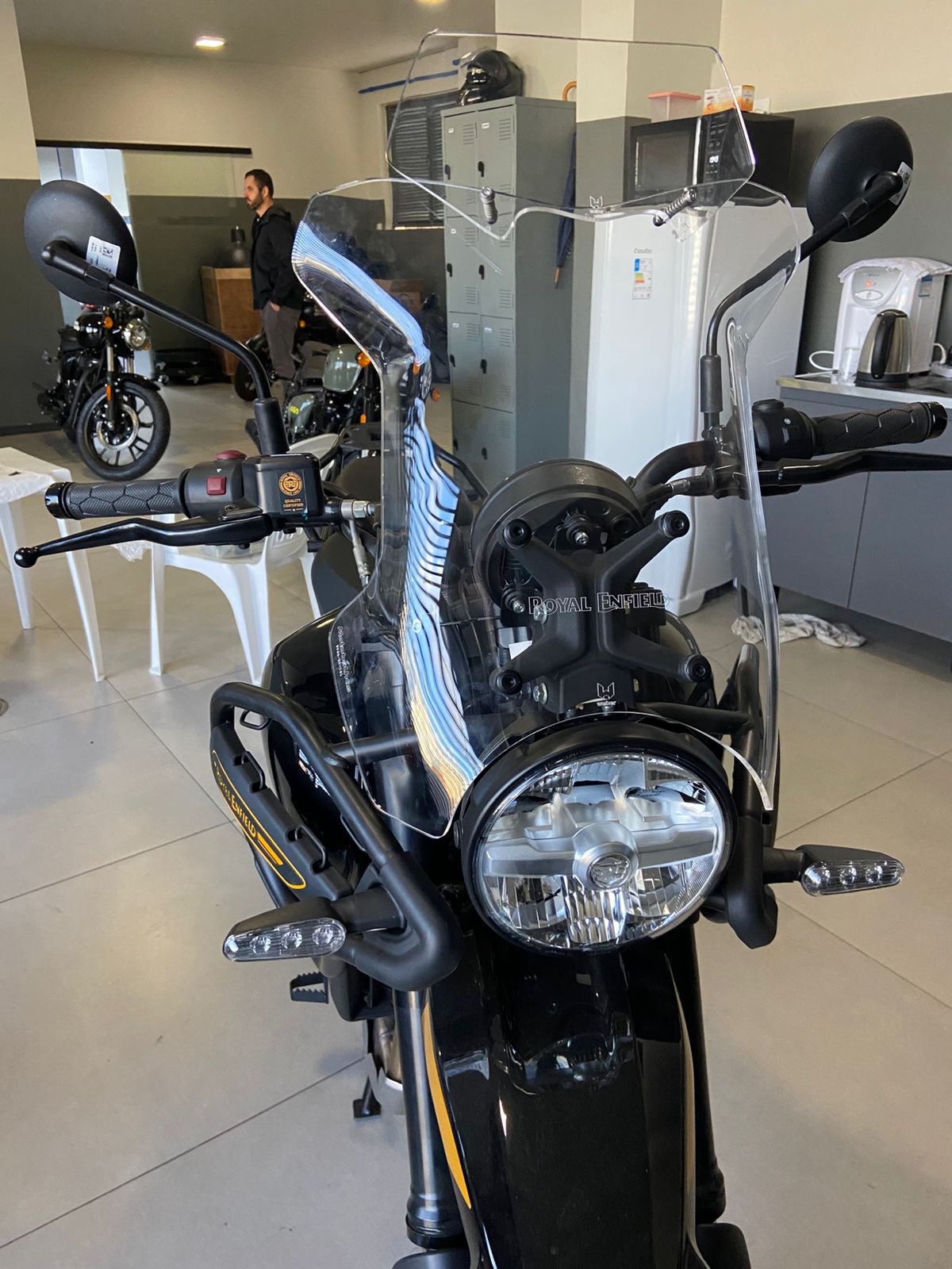 (9544) BOLHA ALTA C/ DEFLETOR HIMALAYAN 450 ROYAL ENFIELD - Imagem 2